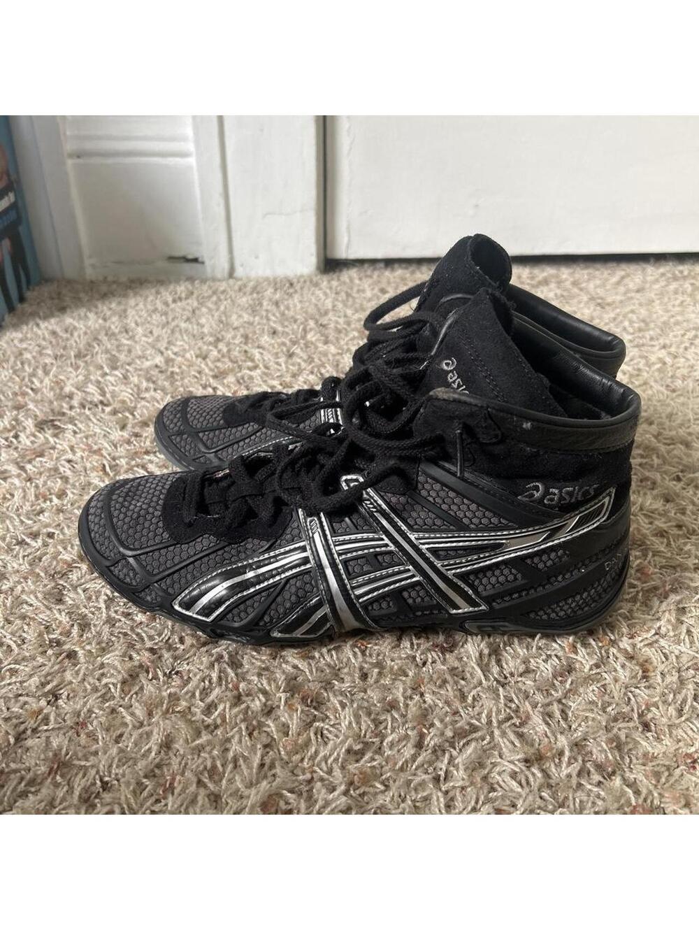 Men's Black Trainer